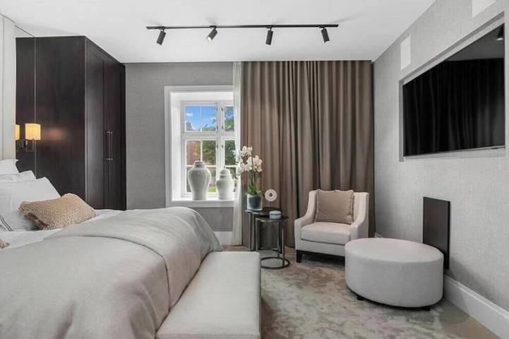Ganze Wohnung, Trondheim's crown jewel – an elegant luxury apartment right in the heart of downtown in Trondheim
