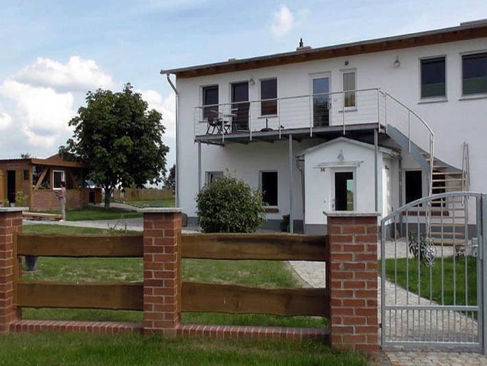 Ferienwohnung für 3 Personen, mit Balkon und Garten sowie Seeblick in Karnin (Usedom)