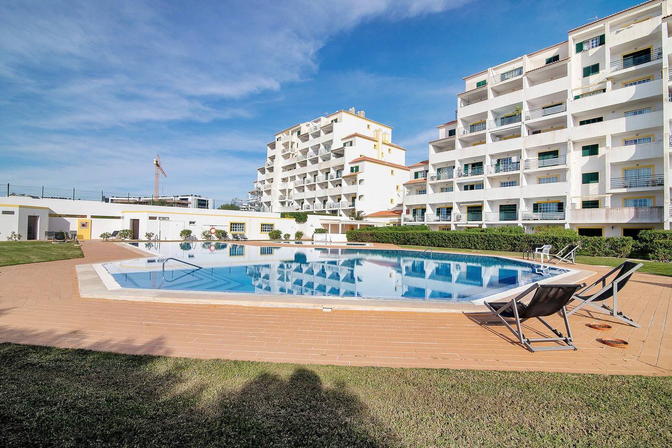 Apartamento inteiro, Apartamento 'Apartamento Mar A Vista' com vista para o mar, Wi-Fi e ar condicionado in Praia da Rocha, Portimão