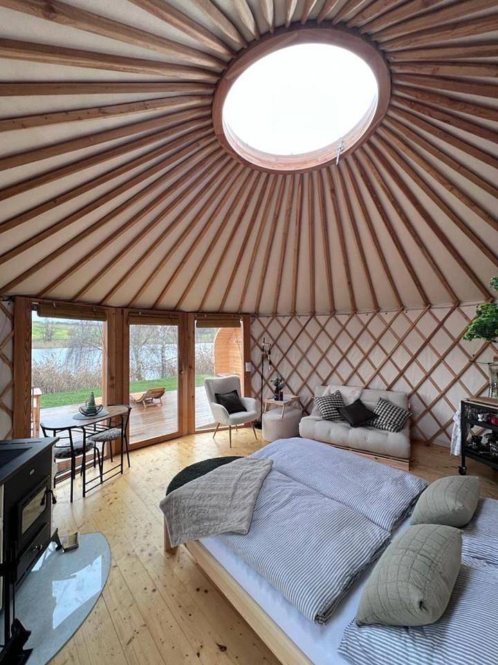 Yary Yurt in Region Pilsen