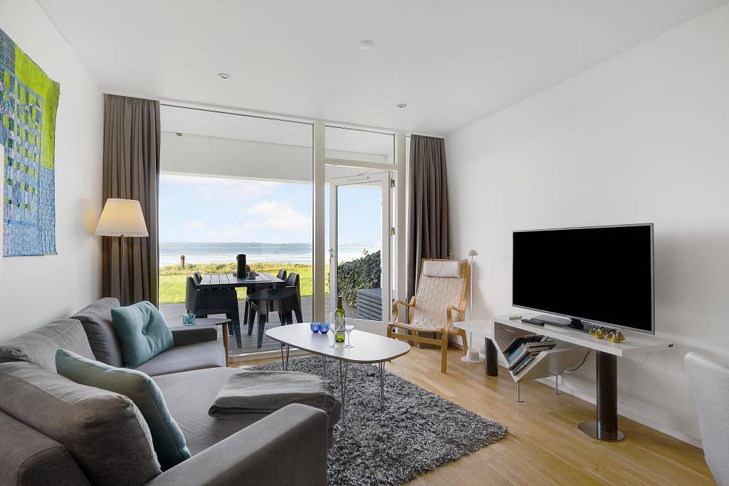 Schöne Ferienwohnung mit Blick auf Ebeltoft Bucht und nur wenige Gehminuten vom Stadtzentrum entfernt  in Ebeltoft (Stadt), Ebeltoft