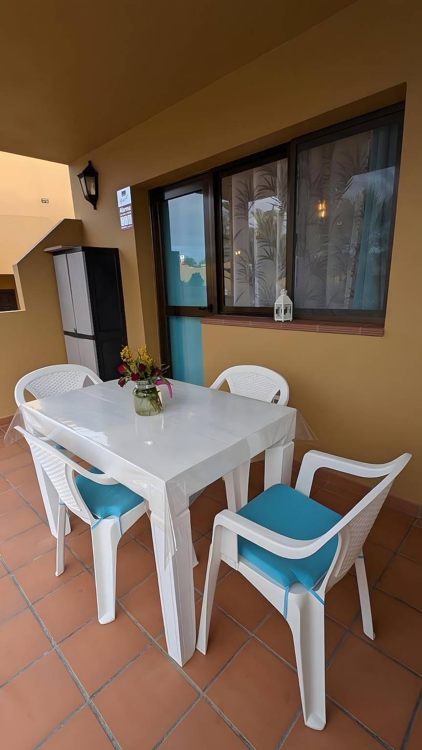 Apartamento entero, Apartamento vacacional 'vv B-rent Perla De Mar' con piscina, terraza privada y Wi-Fi in Oasis Tamarindo, La Oliva