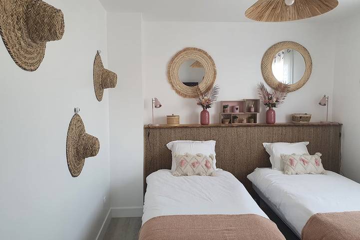 Location de vacances pour 12 personnes, avec Terrasse et Jardin à Bon-Encontre - 4