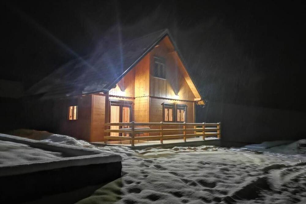 Holiday Home Butkovic - Three Bedroom Holiday Home in Mrkopalj, Primorje-Gorski Kotar