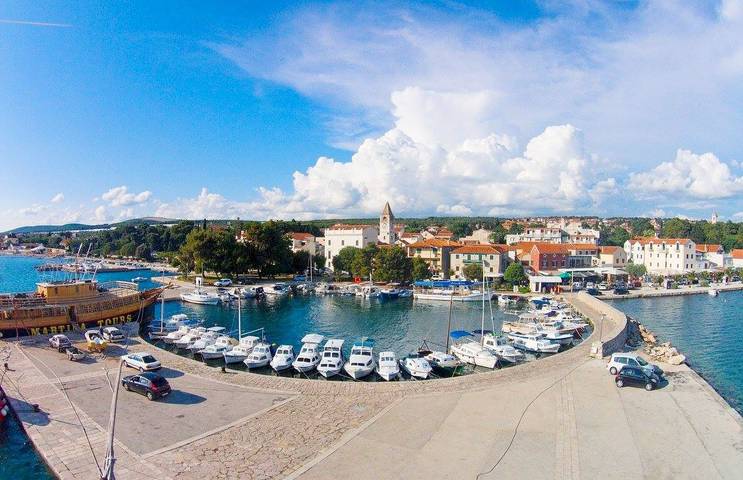 Ferienwohnung für 4 Personen, mit Garten in Sveti Filip i Jakov