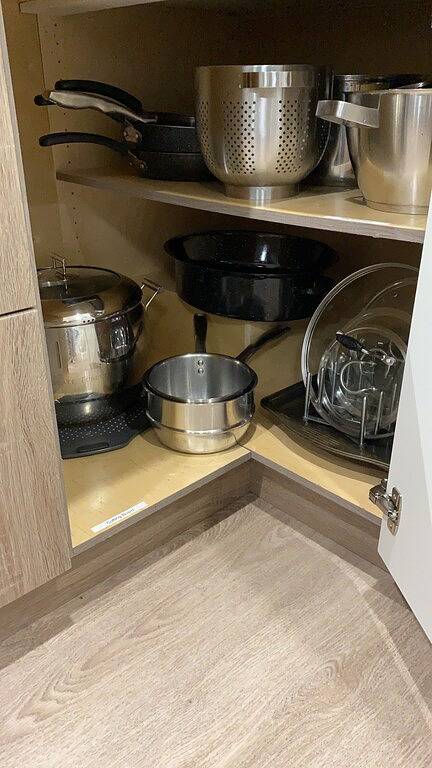 Holiday rental for 12 people, with hot tub and balcony as well as sauna in British Columbia