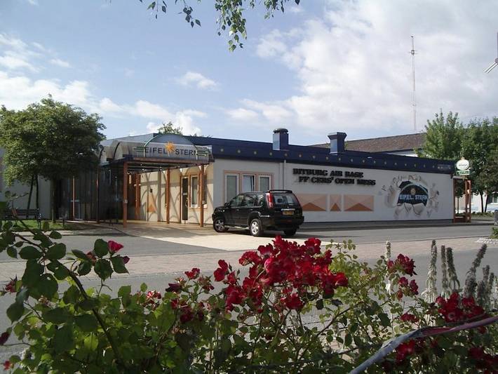 Hotel für 2 Personen, mit Terrasse und Garten sowie Ausblick in Bitburg