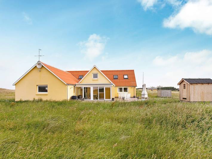 Ferienhaus für 11 Personen, mit Balkon und Whirlpool sowie Terrasse und Pool in Thisted