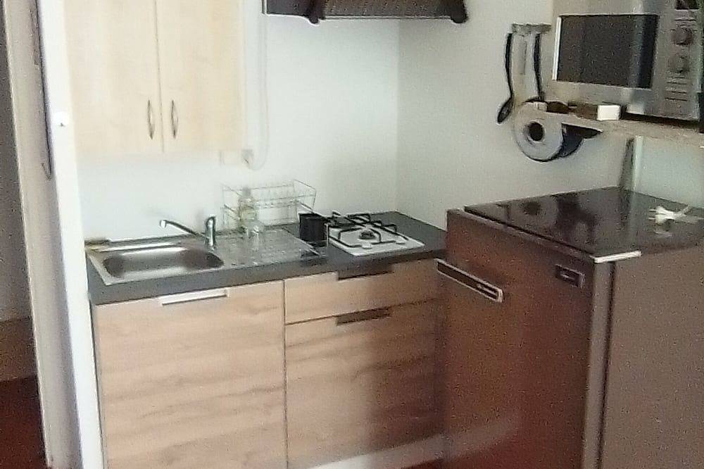 Appartement entier, 32m2 1er etage in Bourg-Argental, Parc Naturel Régional du Pilat