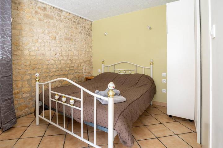 Gîte pour 2 personnes, avec Terrasse et Vue à Saint-Martial-de-Vitaterne
