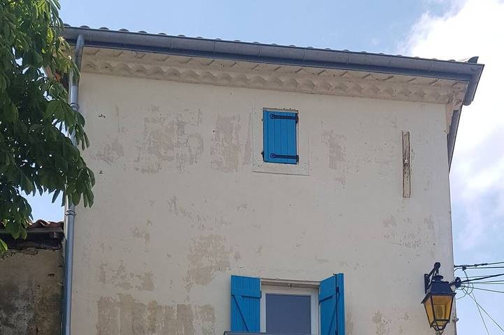 Location de vacances pour 9 personnes, avec jardin, animaux acceptés à Aigues-Vives (Hérault)