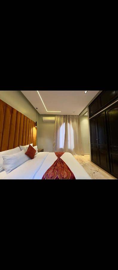 Villa pour 30 personnes, avec terrasse et sauna ainsi que piscine et vue, animaux acceptés à Agadir