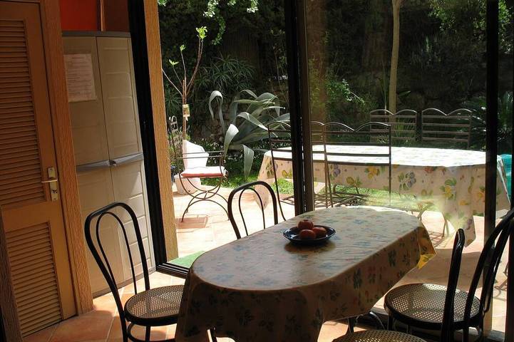 Ganze Wohnung, Cannes Croix des Gardes T2 charmant, privater Garten, Internet, Pool, Garage in Cannes, Mittelmeerküste (Frankreich)