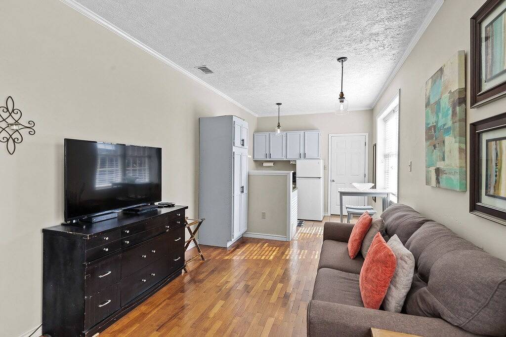 Ganze Wohnung, Klassisches Loft in der Innenstadt von Auburn, Alabama! Ort! in Auburn (AL), Alabama