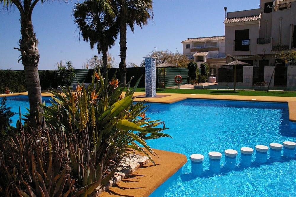 Villa de lujo de 3 dormitorios y 2 baños, Wifi, Tv del Reino Unido, piscina, servicios locales in Golf Resorts Murcia, Mar Menor