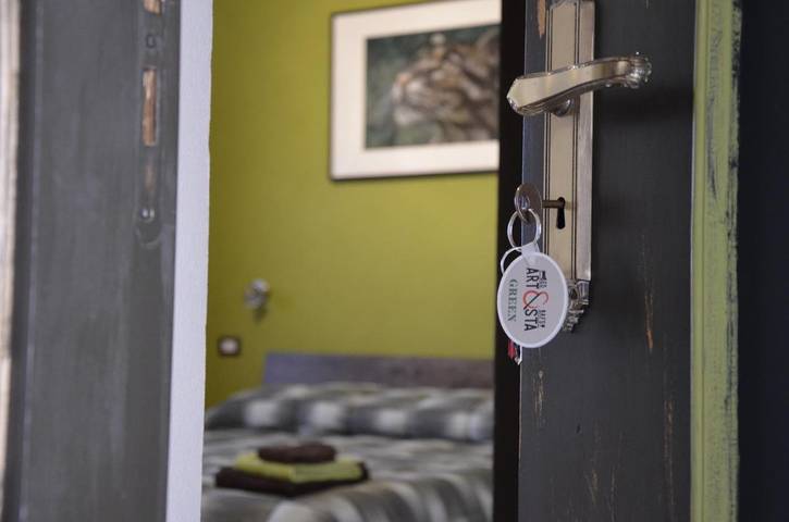 Chambre d’hôte pour 2 personnes, avec balcon et jardin