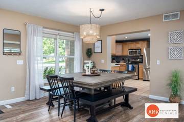 Vacation House for 13 Guests in Norton Shores, Muskegon County, Picture 2