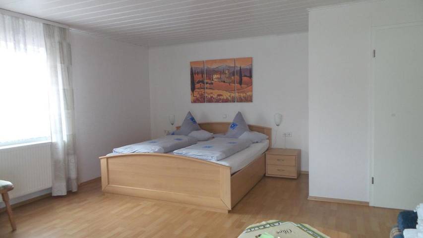 Chambre d’hôte pour 2 personnes, avec balcon à Schweigen-Rechtenbach - 4