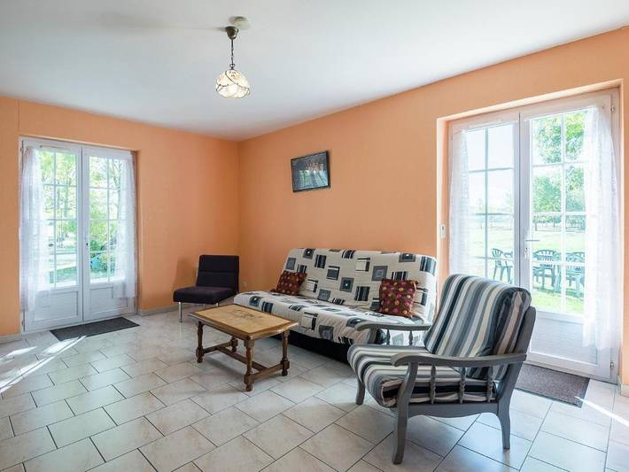 Location de vacances pour 4 personnes, avec terrasse et jardin à Saint-Nexans
