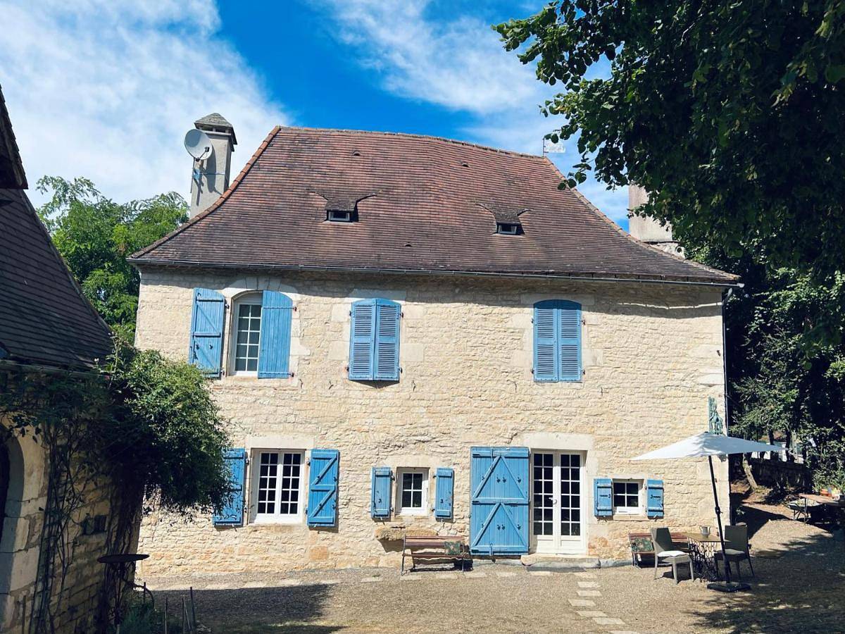 Family Room with Garden View in Lanzac, Quercy
