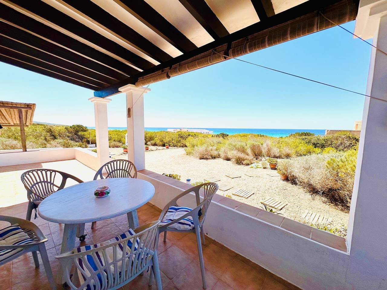 Villa pour 5 personnes avec terrasse in Es Caló, Formentera