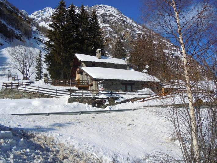 Gîte pour 3 personnes, avec jardin et terrasse à Rhêmes-Notre-Dame