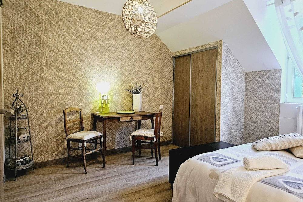 *** Chambre  Familiale Au petit bonheur in Gramat, Massif central