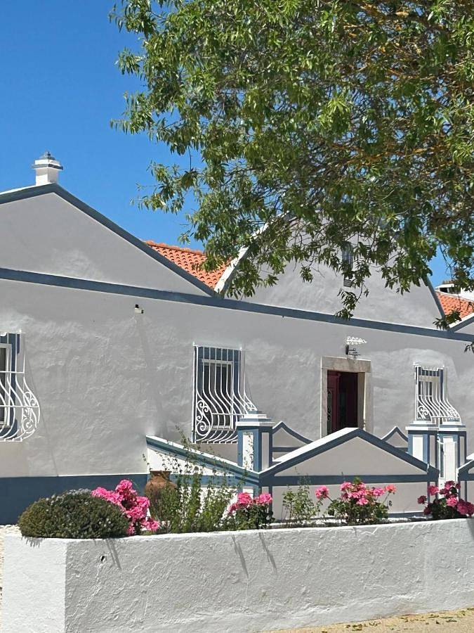 Casa de férias para 4 pessoas, com jardim e piscina e ainda vista em Borba