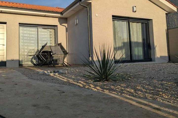 Maison de vacances pour 6 personnes à Saint-Maurice-de-Gourdans