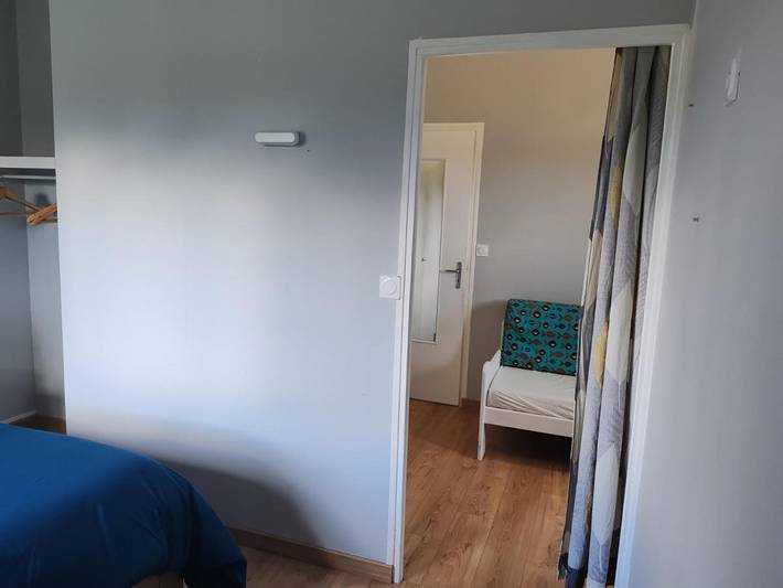Location de vacances pour 11 personnes, avec Balcon ainsi que Terrasse et Vue à Saint-Maur (Jura) - 2
