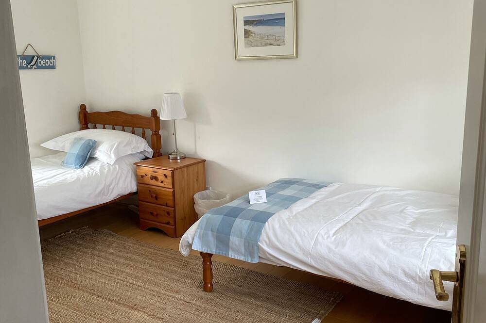 South Gable - house with beautiful views over the Firth of Forth in Pittenweem, Fife region