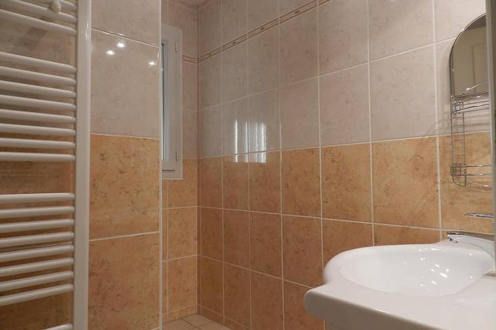 Gîte pour 4 personnes, avec terrasse et jardin à Brem-sur-Mer - 4