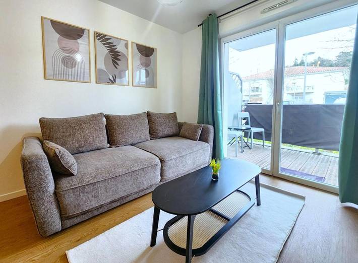 Gîte pour 4 personnes, avec terrasse à Bouliac