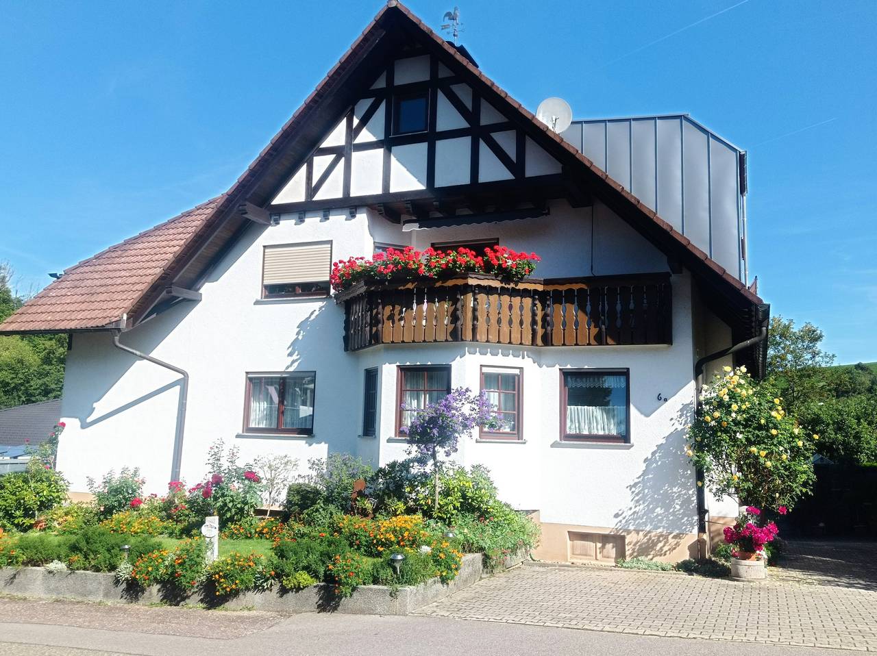 Ganze Wohnung, Ferienwohnung 'Serr' mit Balkon und Wi-Fi in Lauf, Mittlerer Schwarzwald