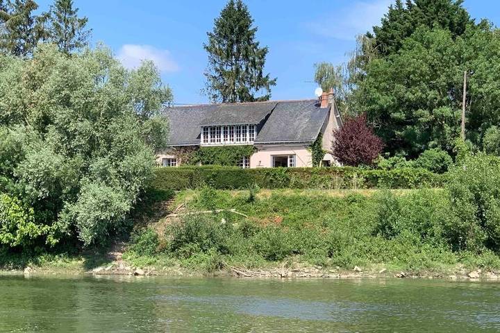 Location de vacances pour 7 personnes, avec vue sur le lac ainsi que jardin et vue, animaux acceptés à Béhuard