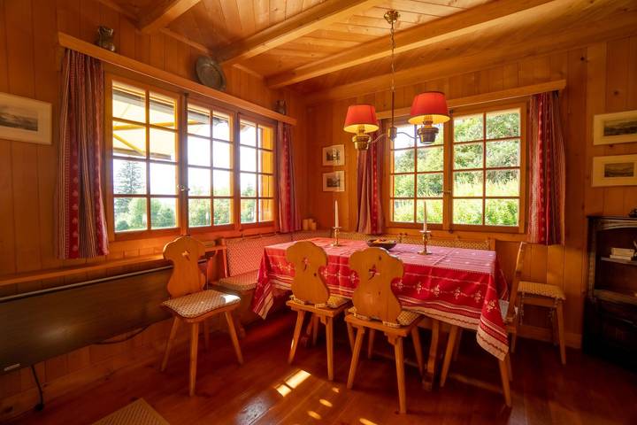 Gîte pour 13 personnes, avec Balcon ainsi que Balcon/Terrasse et Jardin à Gryon