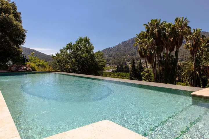 Casa de familia para 2 personas, con jardín además de piscina y vistas - 1