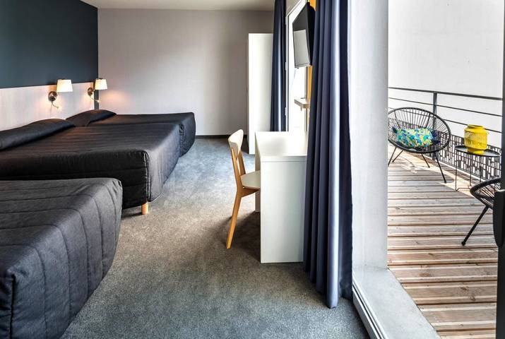 Hôtel pour 4 personnes, avec terrasse et vue, animaux acceptés dans Grotte de Massabielle