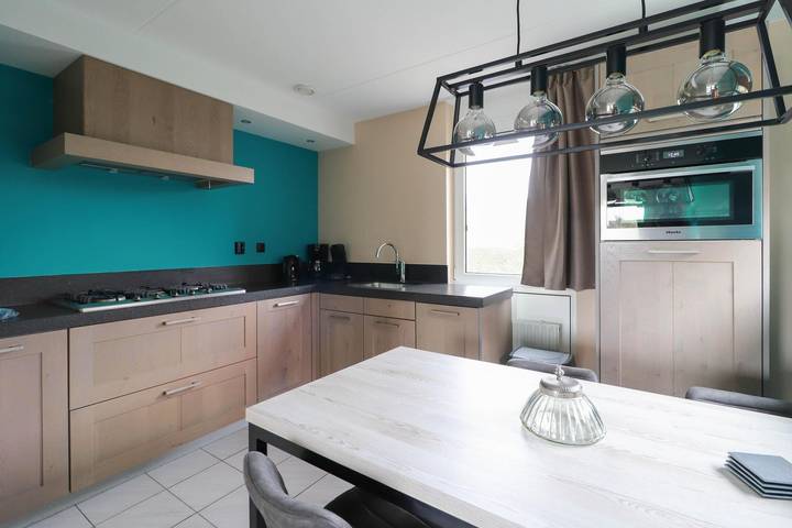 Beach Resort Makkum — Solo Comfort - 4 personen in Makkum, Lake Ijssel