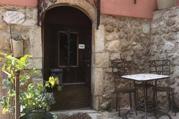 2* \"brocante spirit\" furnished accommodation in Saint-Jeannet, Mediterranean Coast (France)
