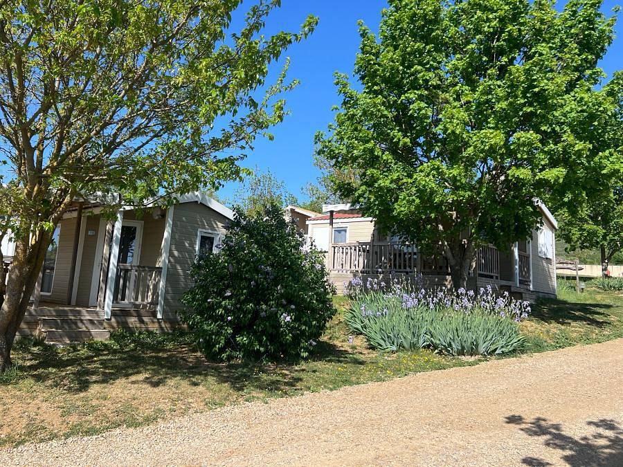 Parc Résidentiel de Loisirs Val Saint Georges - Chalet 5 personnes - 2 chambres 30m² in Saint-Georges-de-Luzençon, Parc naturel régional des Grands Causses