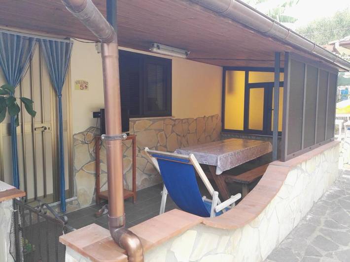 Location de vacances pour 4 personnes, avec jardin et piscine ainsi que vue et bassin pour enfant, animaux acceptés dans Marina di Camerota - 3