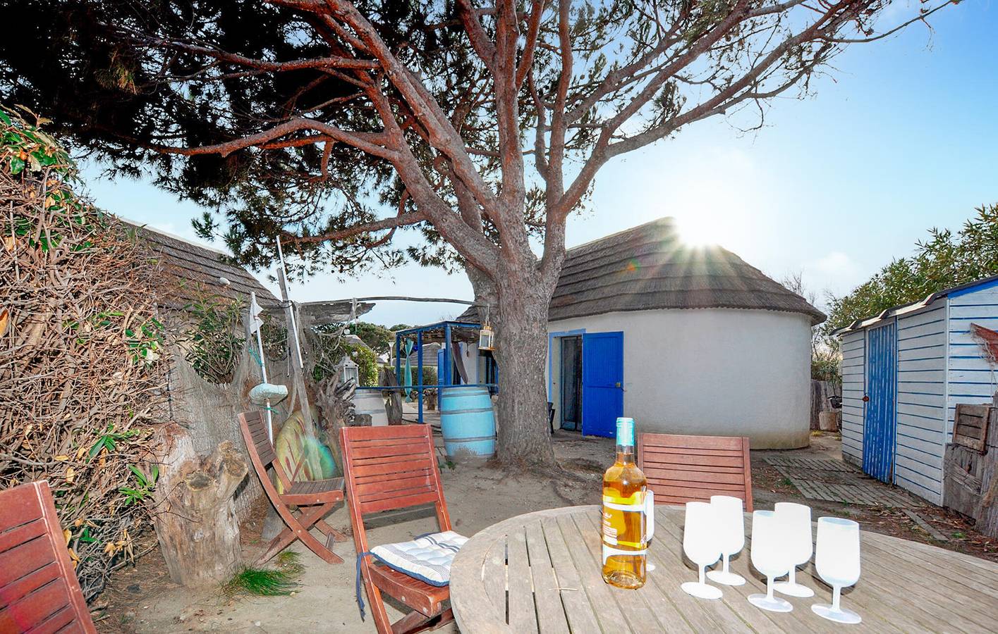 Beachside Apartment with Pool & Parking, 1.5km from Beach in Le Barcarès, Côte d'Améthyste