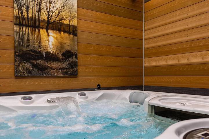 Vakantiehuis voor 2 personen, with tuin and terras as well as whirlpool in Oldenzaal