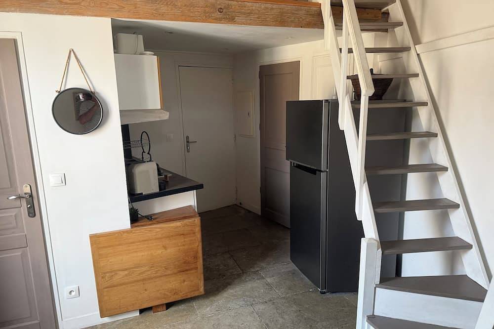 Apartamento entero, Air-Conditioned Loft-Style Apartment in Mudaison, Costa mediterránea (Francia)