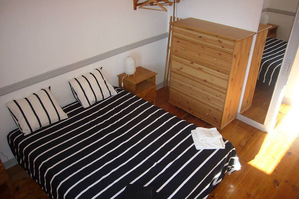 Ganze Wohnung, Charming Lemon Tree House in Santa Maria Maior, Costa de Lisboa