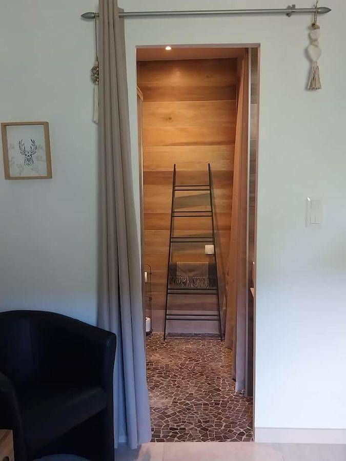 Double Room in Saint-Sauveur-de-Montagut, Parc naturel régional des Monts d'Ardèche