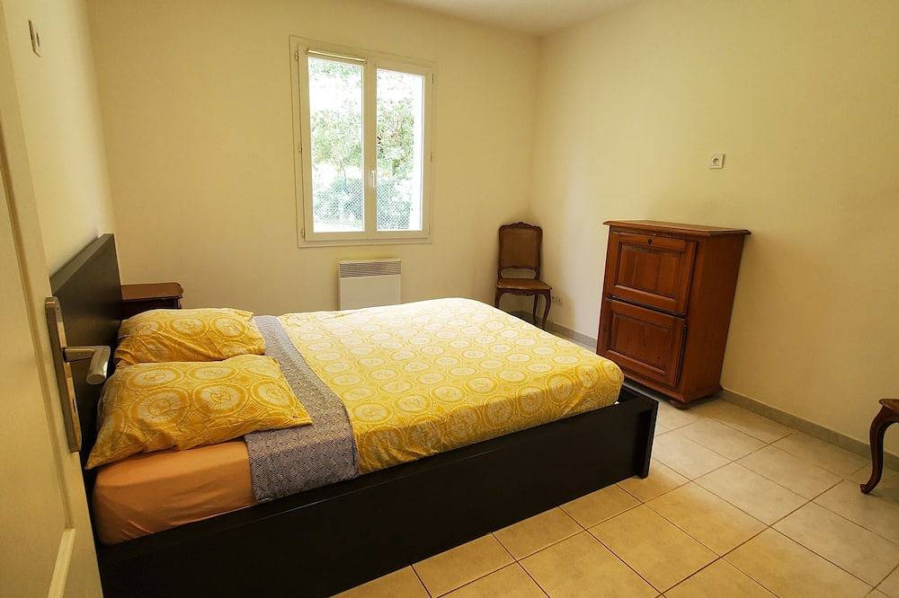 New villa for 15 people with private heated pool in Le Thoronet, Draguignan region