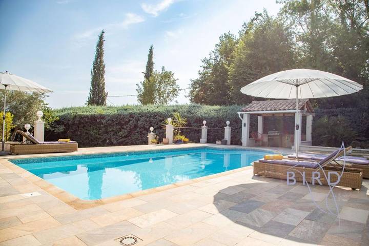 Chalet para 10 personas, con piscina y jardín - 1