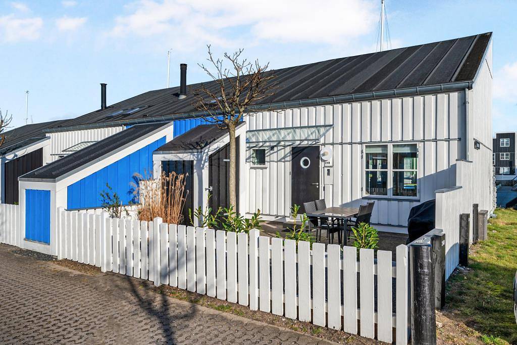 Tysk Schönes Ferienhaus bei Øer Maritime Ferieby für 6 Personen – Zugang zu Aktivitäten gegen Gebühr in Øerne, Ebeltoft